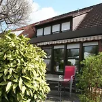 Messezimmer 4 U 2 Apartment *