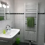 Messezimmer 4 U 2 * Dusseldorf