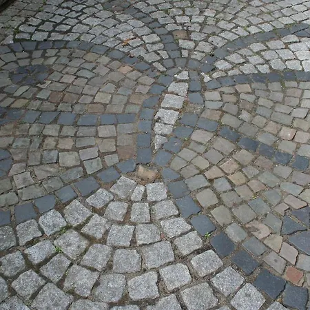 Messezimmer 4 U 2 * Düsseldorf