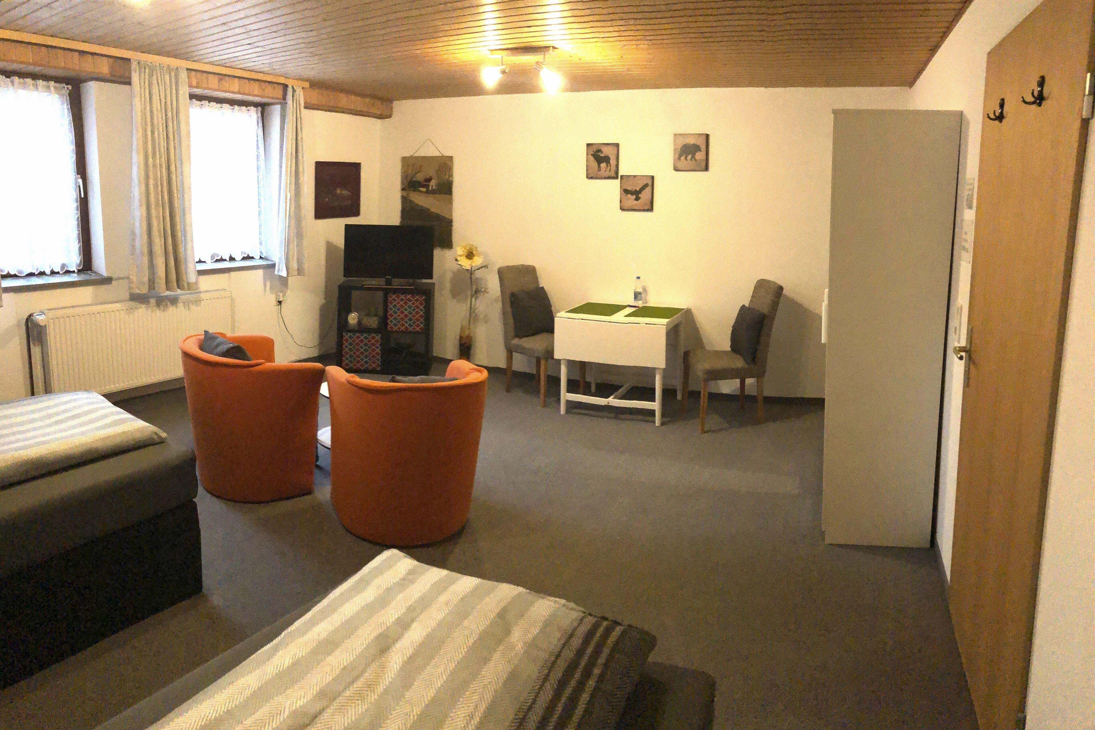 Messezimmer 4 U 2 Apartment *